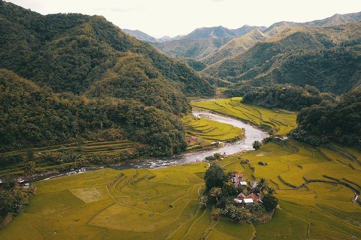 5日間のSagada Banaue Batad Discovery（プライベートグループツアー最大6人の旅行者）