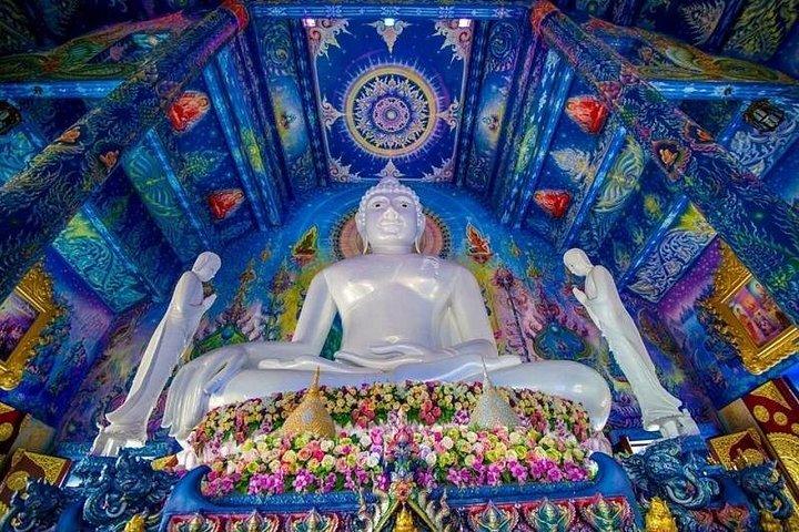 プライベート：チェンマイ-チェンライ 3日間2泊旅行＋宿泊付き。