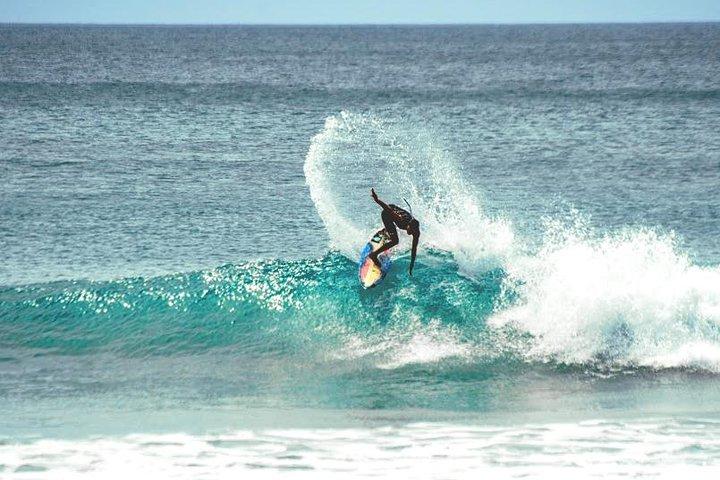 Selina Surf Coaching para Surfistas Intermediários e Avançados