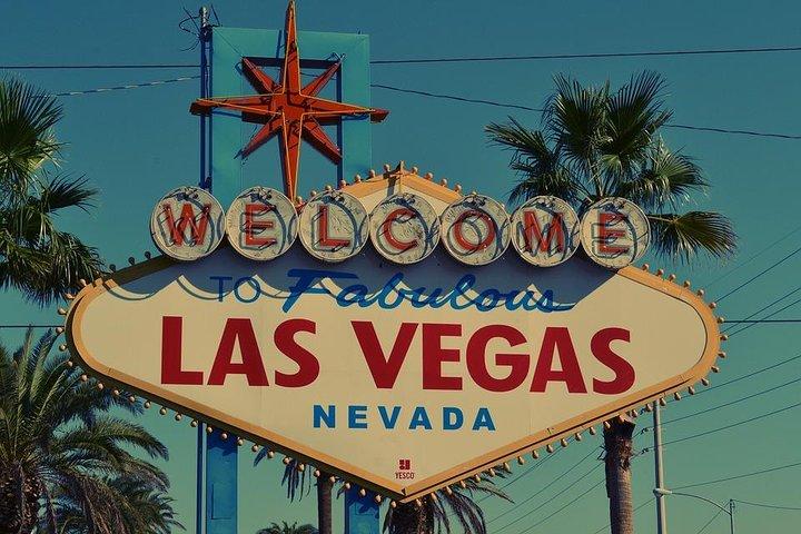 Privater Transfer : Las Vegas zum Flughafen LAS mit Luxus-SUV oder Limousine