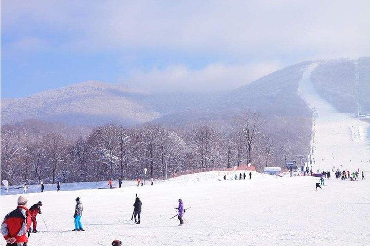 ハルビン市から吉華スキー場へのプライベートスキー日帰り旅行