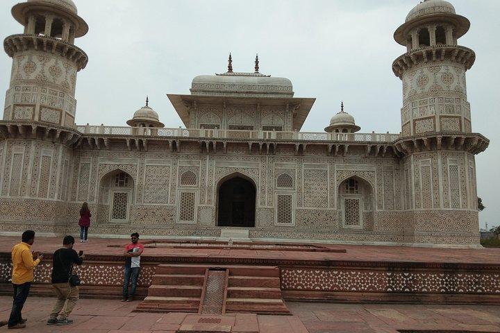 Sunrise TOUR To TAJ MAHAL, AGRA FORT & BABY TAJ from New Delhi.