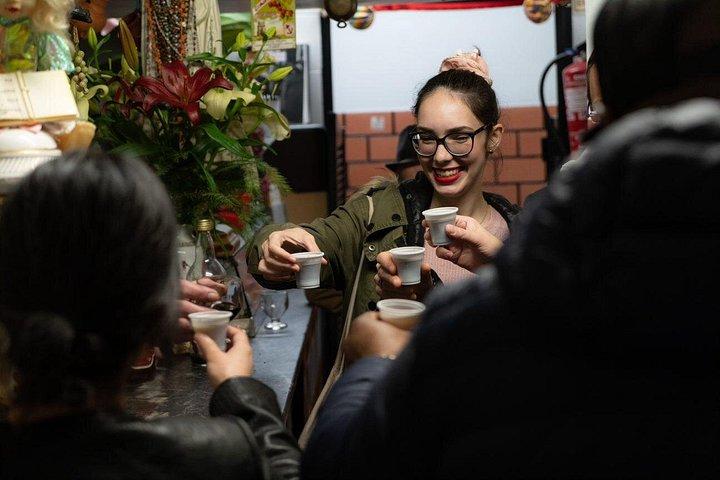 リスボンのルーツ - テイスティング付きの小グループ食と文化ウォーキング ツアー