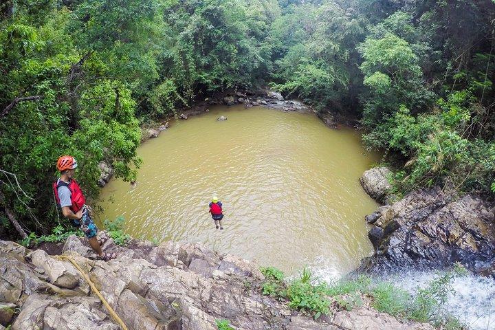 Heldags Canyoning-tur med Datanla Falls Rappelling