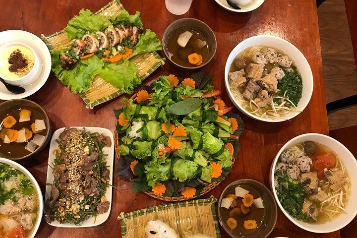 ハノイの伝統料理5選（市場見学付き）