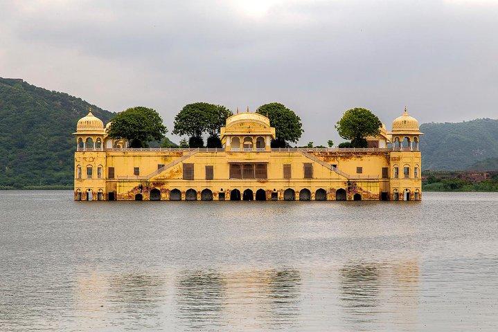 Jaipur One Day Sightseeing Day Tour