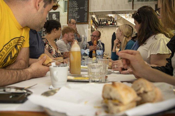 Lisbon Roots - Kleine Gruppe Essen & Kultur Wanderung mit Verkostungen