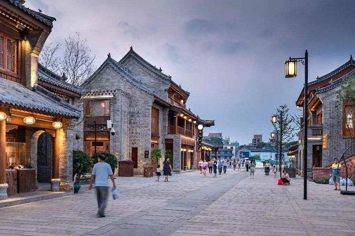 Tour privato a piedi di Luoyang Ancient Culture Street e Luoyi Old Town