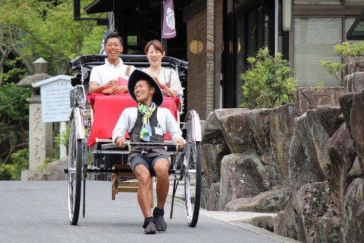 Privat Miyajima Rickshaw-tur inklusive Itsukushima-helligdommen