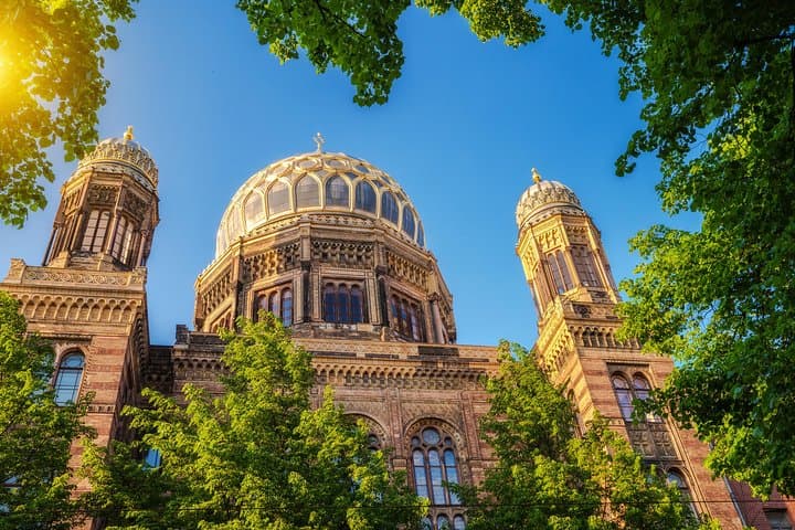 Jewish Berlin: Walking tour The Old Jewish Quarter (private 3 Hours tour)