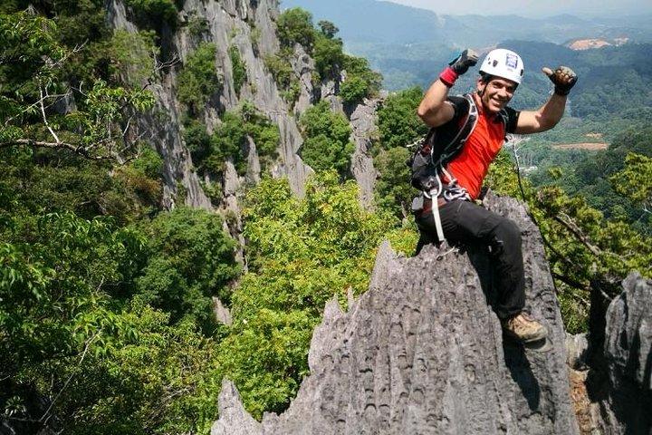Montée et rappel des pinacles cachés de Takun