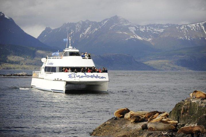Navigation dans le chenal Beagle - Sea Lions Island