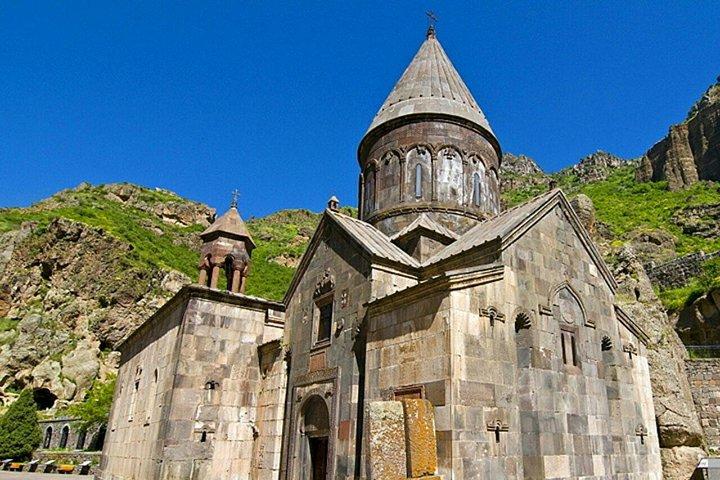 Echmiadzin, Zvartnots, Garni, Geghard, sosta fotografica bacino idrico di Azat