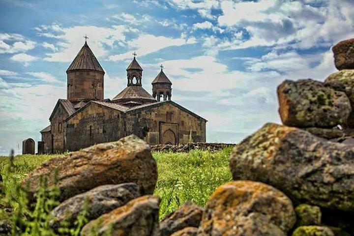 Tour privato a Saghmosavank, Karmravor, Oshakan, Hovhannavank