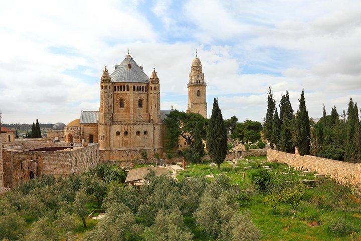 Ciudad Vieja de Jerusalén y el Monte Sión desde Tel Aviv