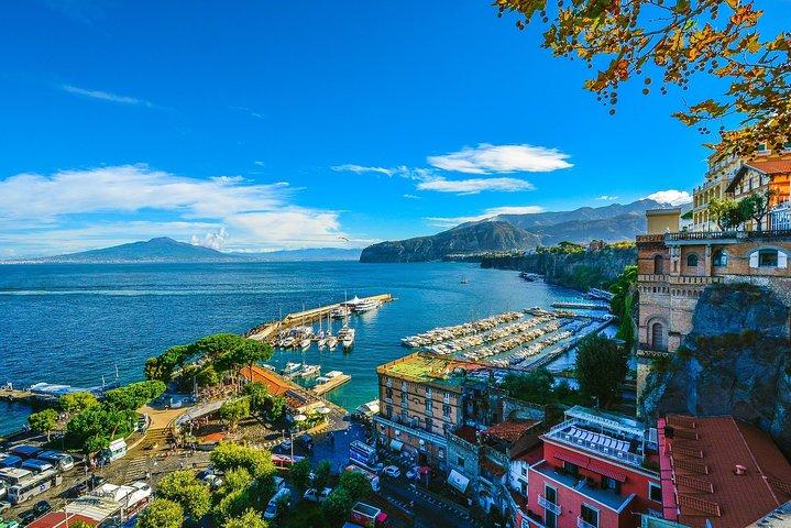 Traslado privado de Roma a Sorrento con 2 horas para hacer turismo