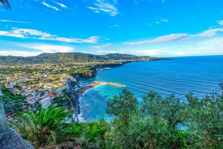 Traslado privado de Roma a Sorrento con 2 horas para hacer turismo