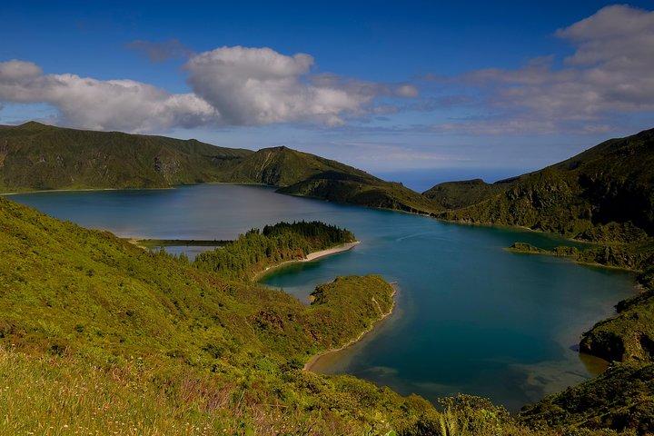 Vulcão Lagoa do Fogo e Termas da Caldeira Velha