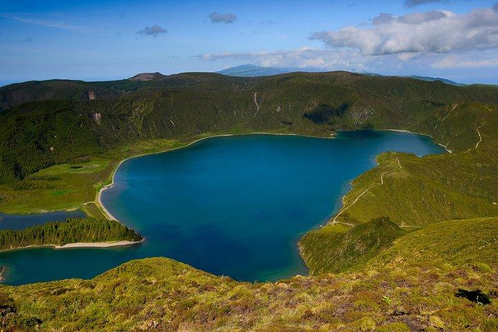 Vulkan Lagoa do Fogo und heiße Quellen Caldeira Velha