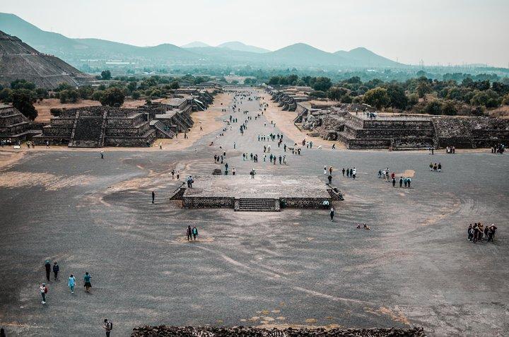 Pyramids of Teotihuacan, Guadalupe Shrine & Tlatelolco Tour