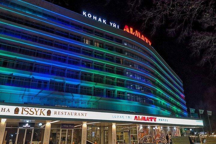 アルマトイプライベートシティツアー：コク・トベ、中央モスク＆送迎
