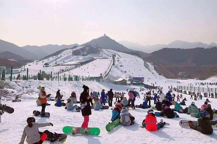 Nanshan Ski Resort Day Trip med privat engelsktalande förare