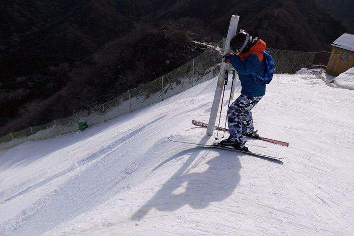 Nanshan Ski Resort Day Trip med privat engelsktalande förare