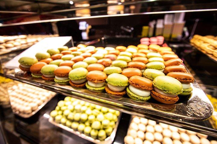チューリッヒ：地元の人と一緒にチョコレートの試食とウォーキングツアー