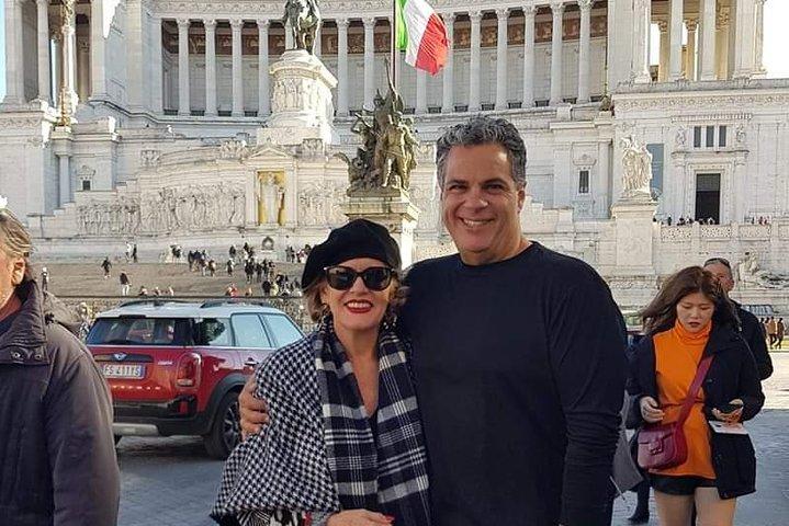 Recorrido por las principales atracciones de la antigua y moderna Roma.