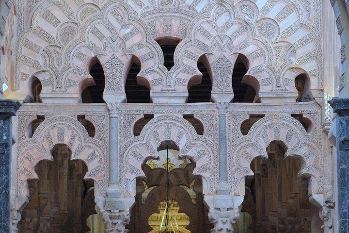 Visita guidata della moschea-cattedrale e del quartiere ebraico