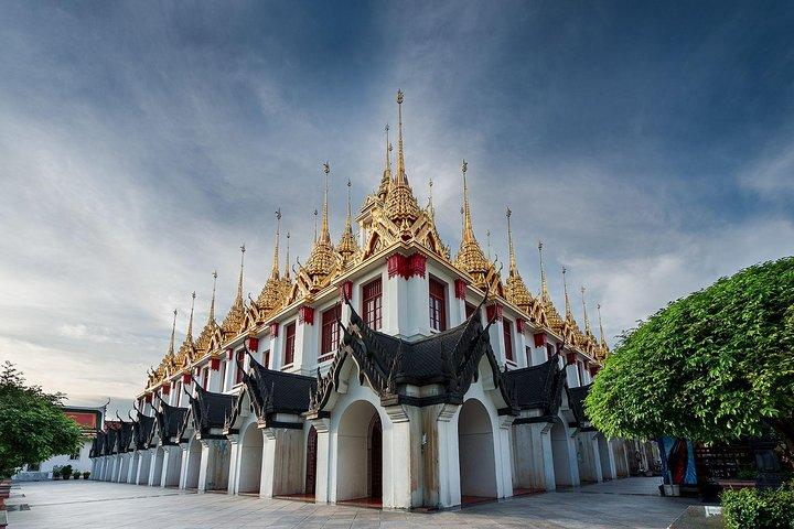 Bangkok Old Town Tour : Wat Suthat, Wat Saket & Wat Ratchanadda