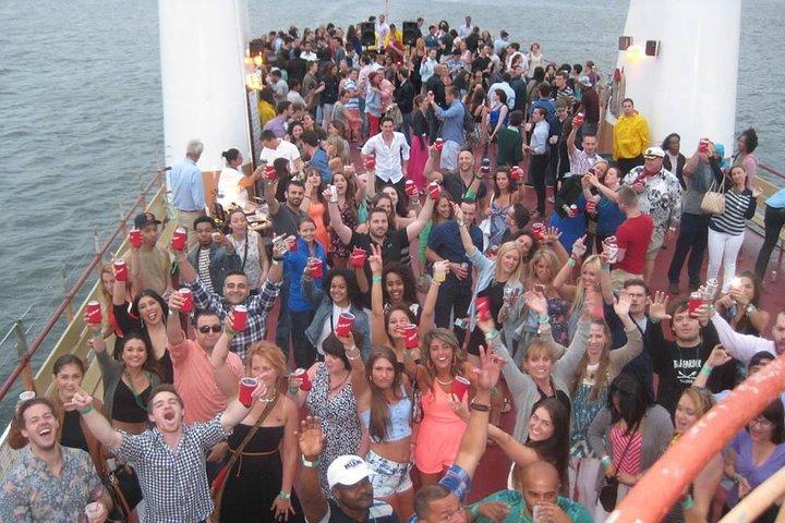 Seaport Summer Cruise Series - Live DJ Musica & Party Cruise