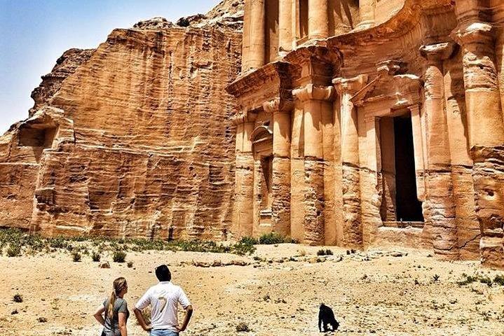Excursão de 2 dias a Petra, Wadi Rum e Mar Morto saindo de Amã