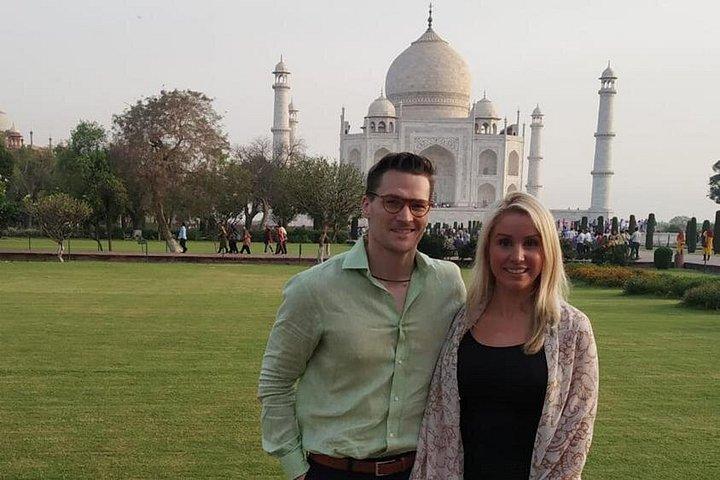 専用VIP：タージ・マハル、デリー発アーグラ城塞5名付-スターランチ