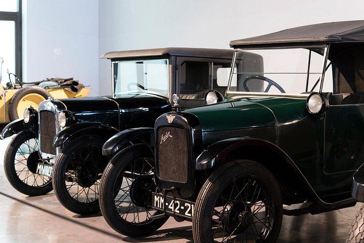 行列をスキップ：マラガ自動車とファッション博物館の入場券