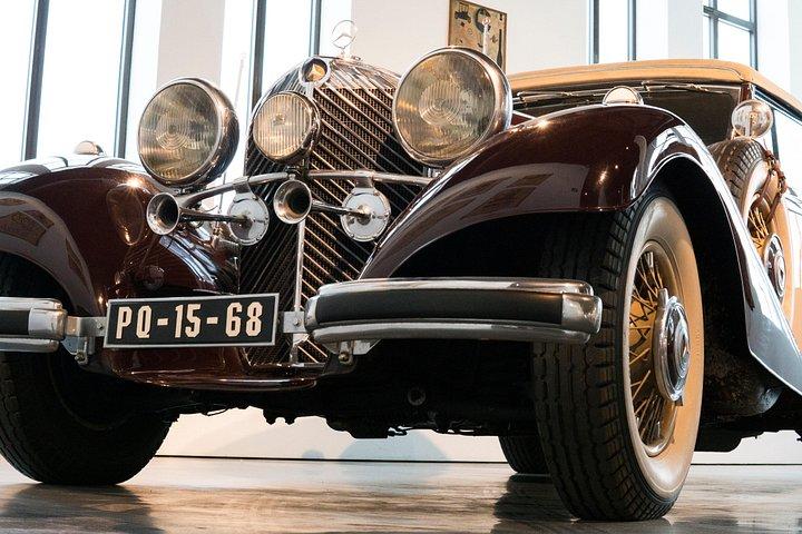 行列をスキップ：マラガ自動車とファッション博物館の入場券