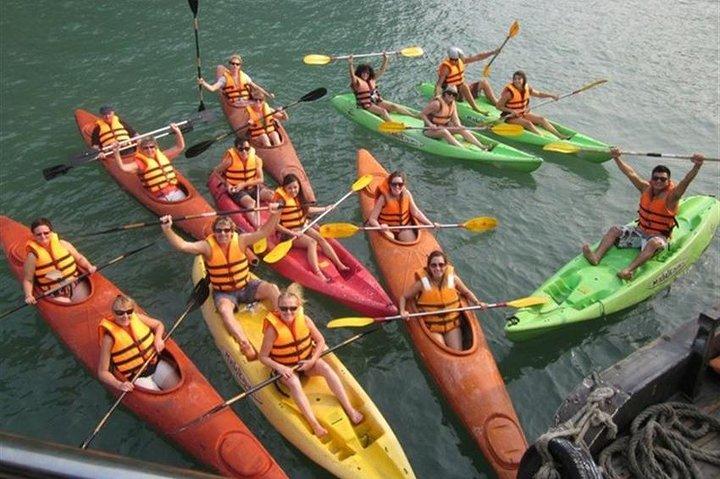 ハノイからハロン湾デラックスクルーズ－絶景日帰りツアーすべて込み