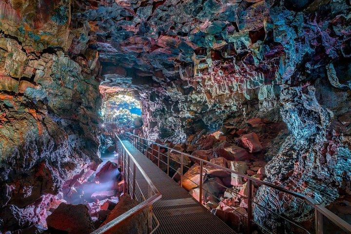 Lavatunnel-Tour Inklusive Transfers ab Reykjavik