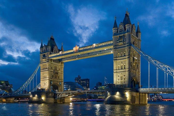 ロンドンのプライベート 8 時間ツアー : ホテル送迎付きのプライベート ドライバー & ライセンス ガイド