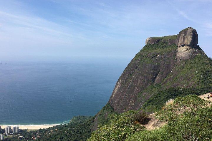 Gávea Stone - Tijuca National Park - by OIR Aventuraへのプライベートハイキング