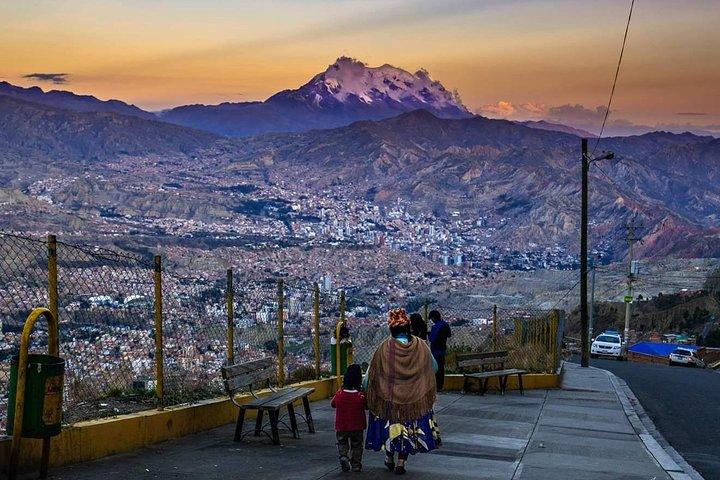 Walking City Tour La Paz + Cable Cars + Valle de Luna. PRIVATE TOUR