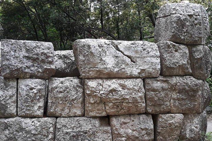 Visite a cidade antiga de Butrint