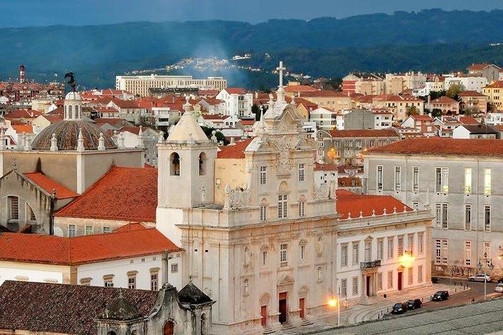 リスボンからポルトガルでの7日間の小グループプライベートツアー