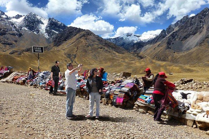 One-Way Scenic Touristic Bus to Puno from Cusco with Lunch