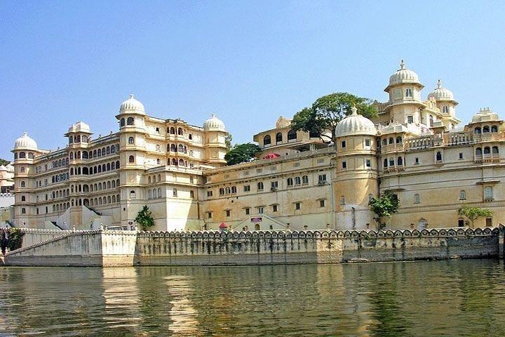 Fulldags Private City Tour of Udaipur Inklusive Bådtur i Lake Pichola