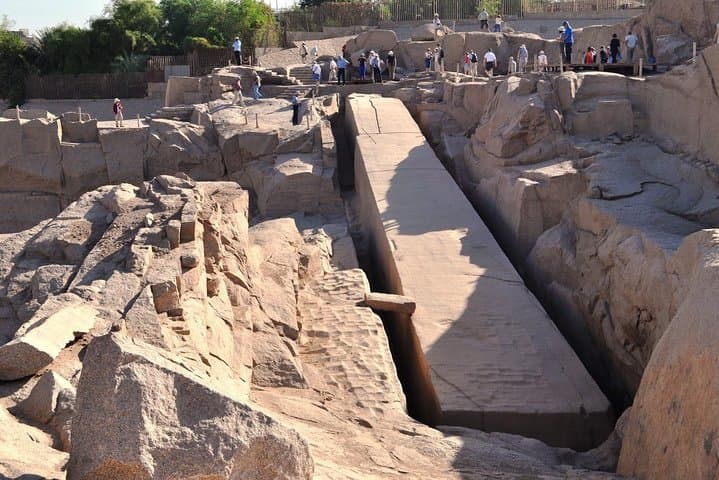 Best 2 Days 1 Night Travel Package to Aswan & Luxor from Cairo by Flights
