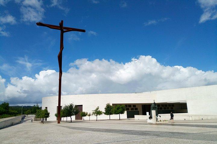 Batalha, Alcobaça, Óbidos, Fátima og Nazaré Privat tur