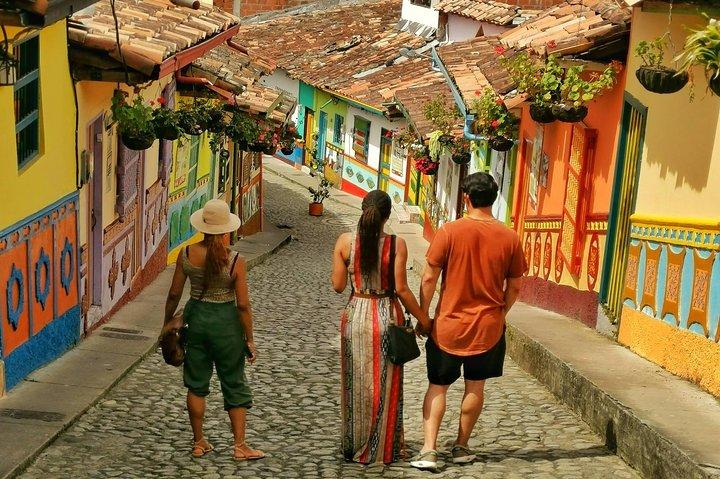 Private Guatape & Coffee Farm Tour: The Two Must do in One Day