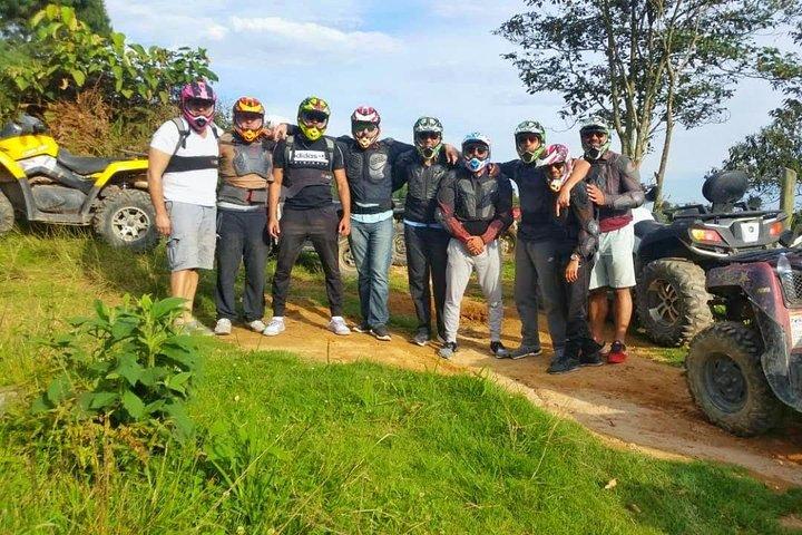 ATVs Private Tour in Medellin - Tür zu Tür : Atemberaubende Aussicht