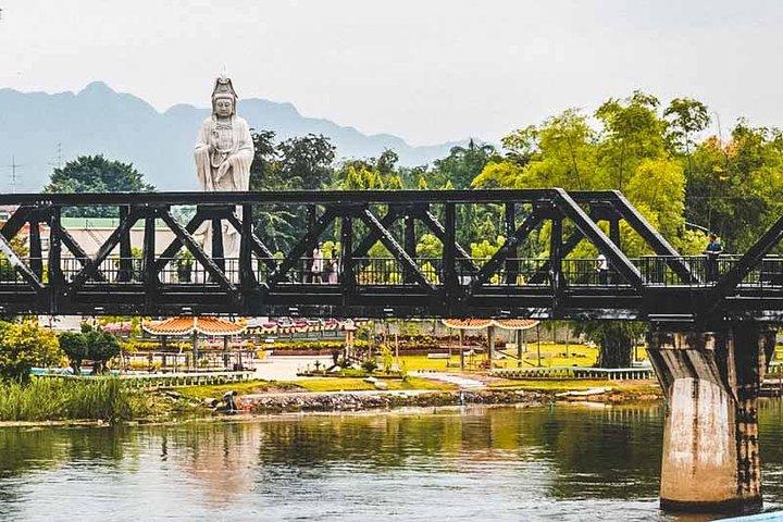 Tour privado: Death Railway, Hellfire Pass y Erawan Waterfall